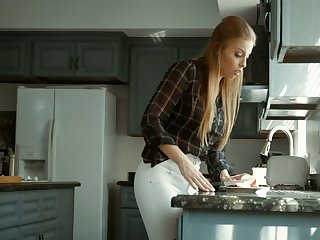 Juggy seductress Britney Amber gets fucked hard in the kitchen